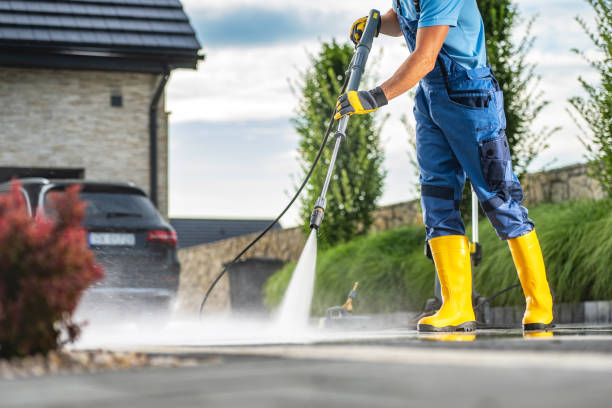 Why Choose Our Certified Pressure Washing Experts for Your Project Needs in Diamond Springs, CA?